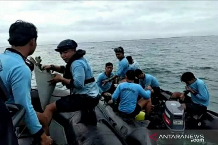 Tim SAR temukan jenazah korban kecelakaan Sriwijaya Air SJ-182