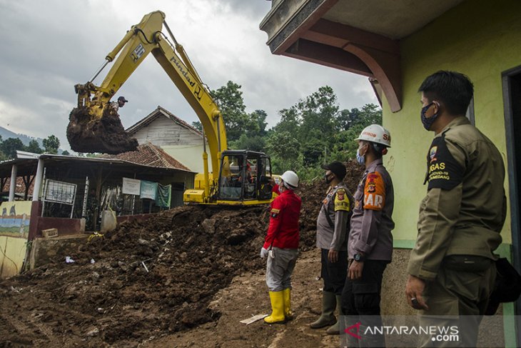 Antisipasi dampak longsor susulan di Sumedang 