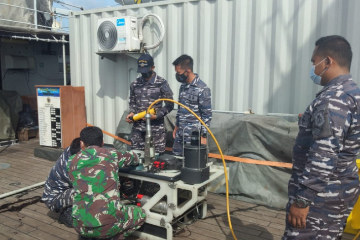 TNI maksimalkan penggunaan ROV cari kotak hitam Sriwijaya Air
