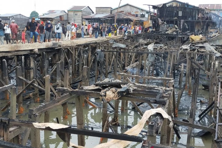 Bertengkar dengan istri bakar rumah, 60 keluarga kehilangan tempat tinggal