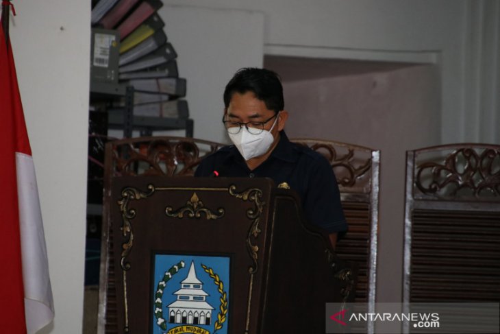 Wabup HSS sampaikan jawaban pemandangan umum fraksi atas tiga raperda