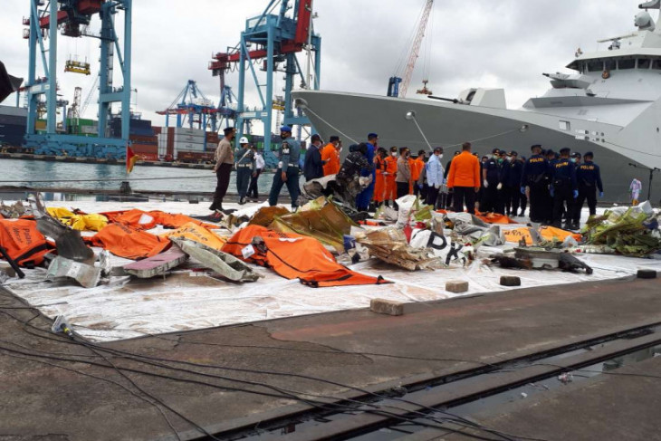 Kotak hitam CVR Sriwijaya SJ 182 masih dicari