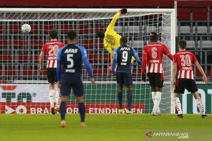 Dipecundangi PSV 1-3, AZ Alkmaar gagal geser Ajax dari puncak