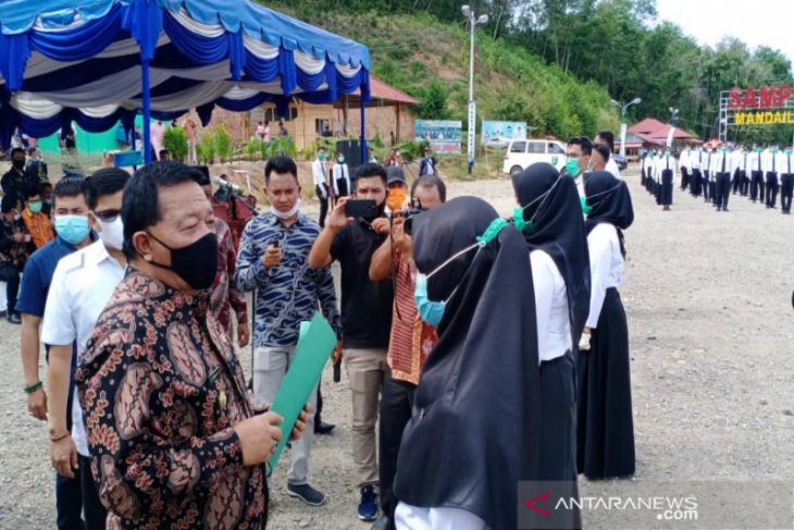 213 Cpns Terima Sk Dari Bupati Madina Antara News Sumatera Utara