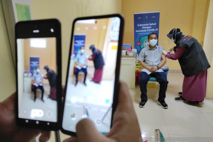 Over 11.96 million Indonesians fully vaccinated against COVID-19