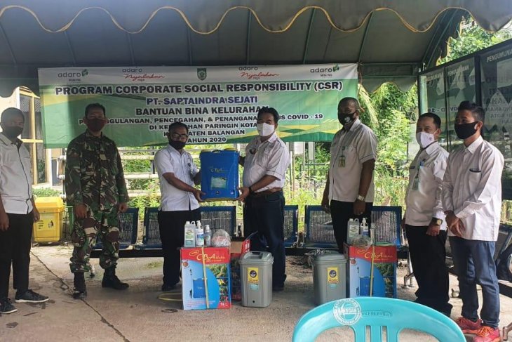 PT SIS kucurkan puluhan juta rupiah kepada warga terdampak COVID-19