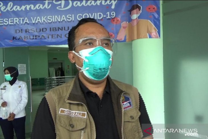 Sejumlah pejabat Gresik batal divaksin karena kelelahan