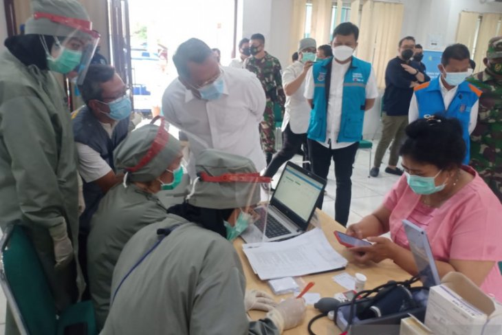 Pemkot Tangsel siapkan 100 vaksinator COVID-19