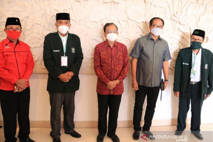 Gubernur Koster ajak PKB ikut putus penyebaran COVID-19