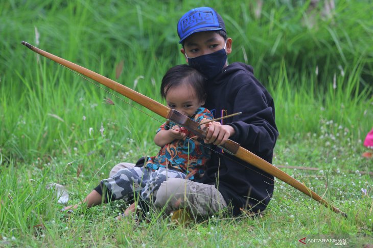 Latihan Panahan Tradisional Madura