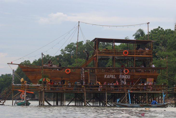 Wisata Dermaga Rindu