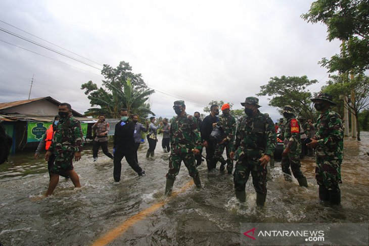 Panglima TNI Tinjau Lokasi Banjir di Kalsel