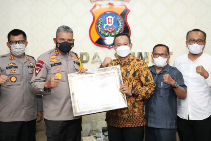 Polda terima piagam penghargaan dari KPU Sumut