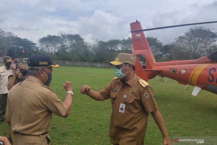 BNPB dan Gubernur Kalsel bantu penanganan banjir HST Rp1 miliar