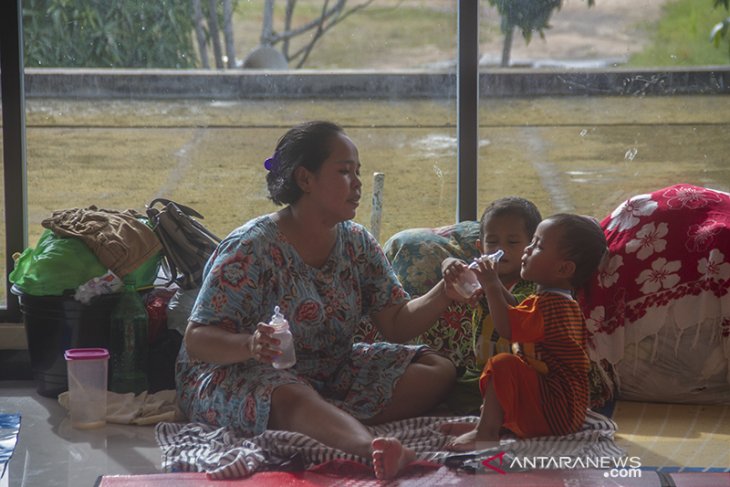 Pengungsian Korban Bencana Banjir di Stadion Demang Lehman