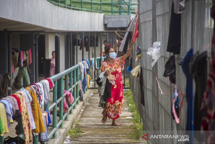 Pengungsian Korban Bencana Banjir di Stadion Demang Lehman