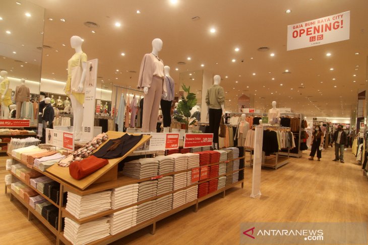 New Store Uniqlo di Gaia Bumi Raya City Kubu Raya