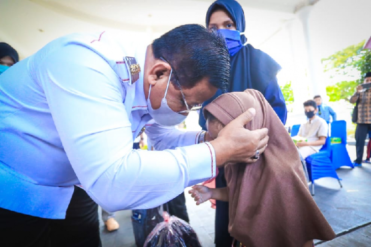 Pemko Banda Aceh berikan peralatan pendidikan untuk 100 anak yatim