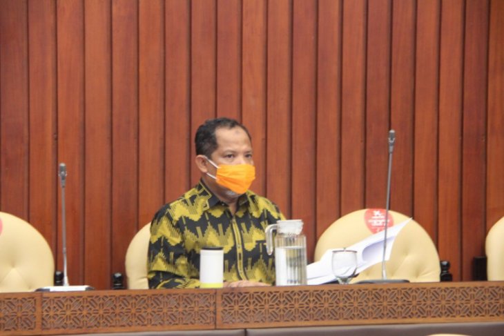 Selesaikan permasalahan peremajaan kebun sawit rakyat