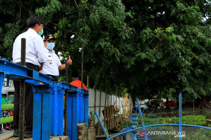 Pemkot Tangerang kurangi debit air Situ Cipondoh antisipasi luapan