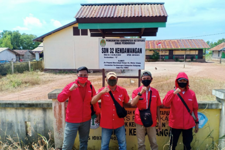 Telkom Kalbar bangun jaringan fiber optik ke Sungai Tengar dorong potensi ekonomi lokal