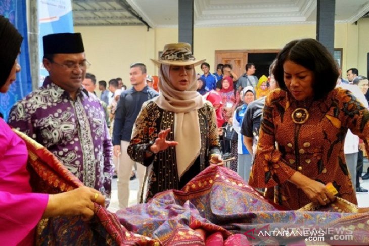 Bangun pola pikir digital pelaku UMKM hadapi COVID-19