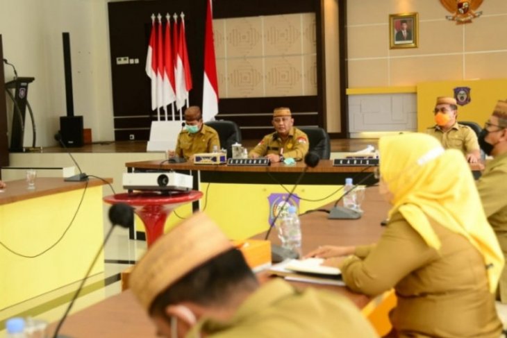 Gubernur Gorontalo : jangan main-main dengan dana bansos