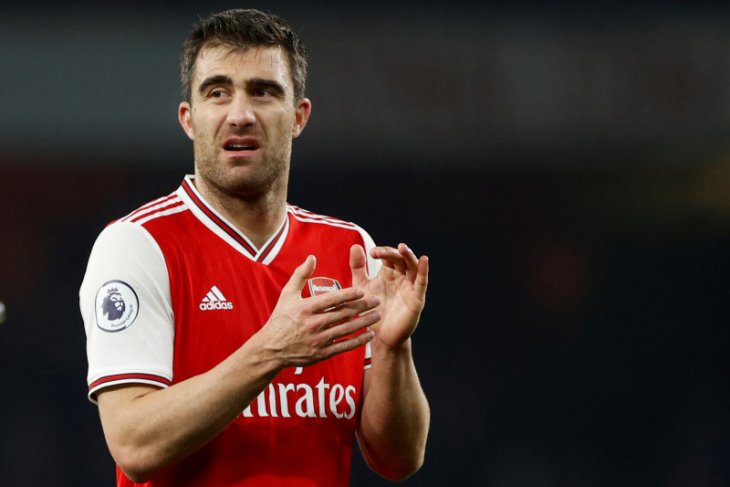 Akhiri kontrak di Arsenal, Sokratis gabung Olympiakos Piraeus
