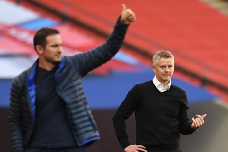 Beda Solskjaer dengan Lampard