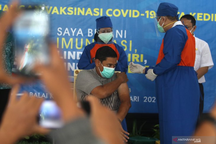 Pencanangan Vaksinasi COVID-19 di Kota Kediri