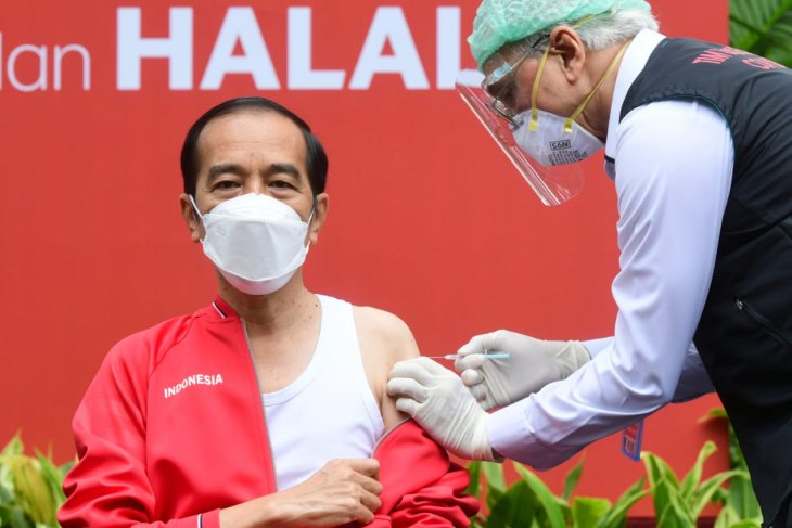 Indonesia hopes for vaccine-driven economic turnaround