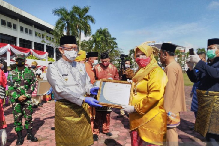 Gapki terima penghargaan dari Gubernur Kalbar