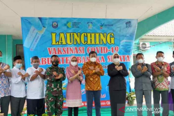 Sekda Bangka Selatan jadi penerima pertama vaksin Sinovac