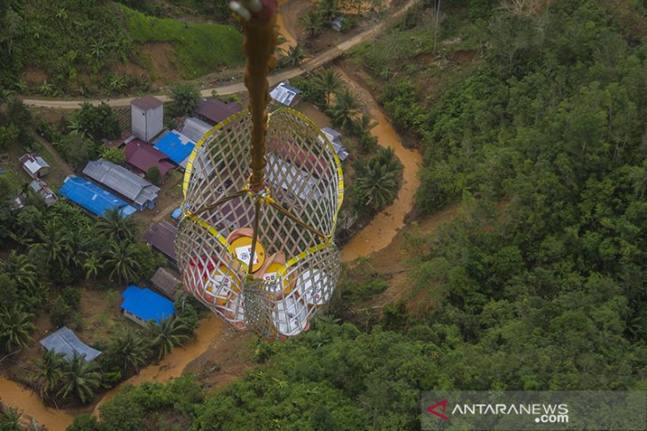 Distribusi Bantuan BBM Ke Lokasi Pengungsian Pedalaman Pegunungan Meratus