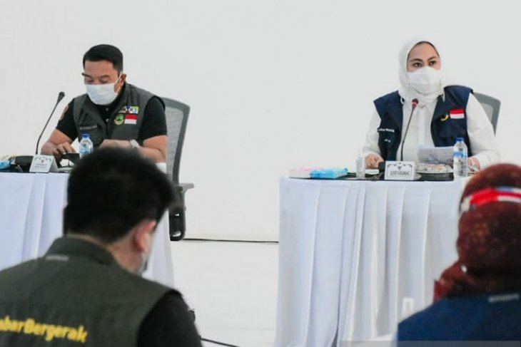 Ridwan Kamil minta Pemkab Karawang evaluasi penanganan COVID-19