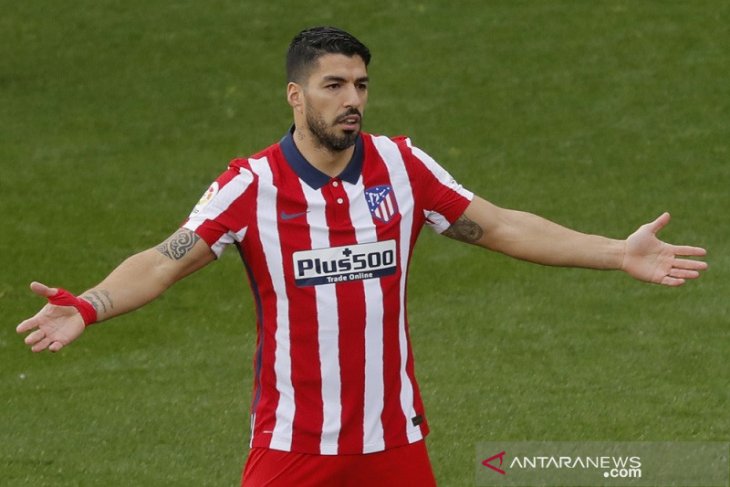Suarez nikmati peran tendangan bebas Atletico