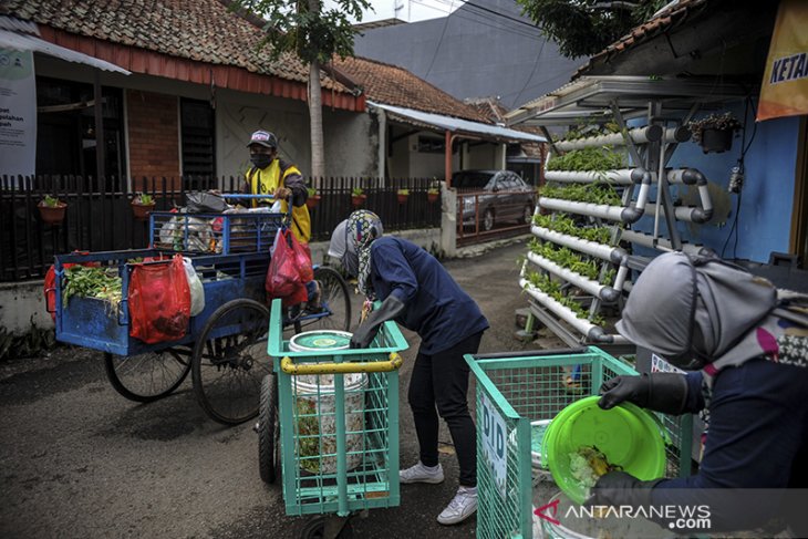 Program kawasan bebas sampah di Bandung 