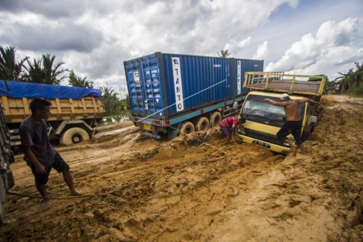 Jalan Nasional Rusak Parah