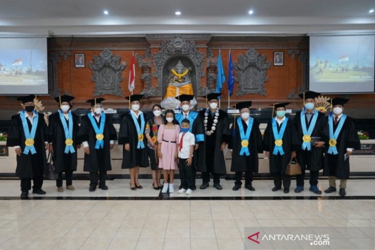 Kepala SMAN 1 Singaraja raih gelar doktor dari Undiksha