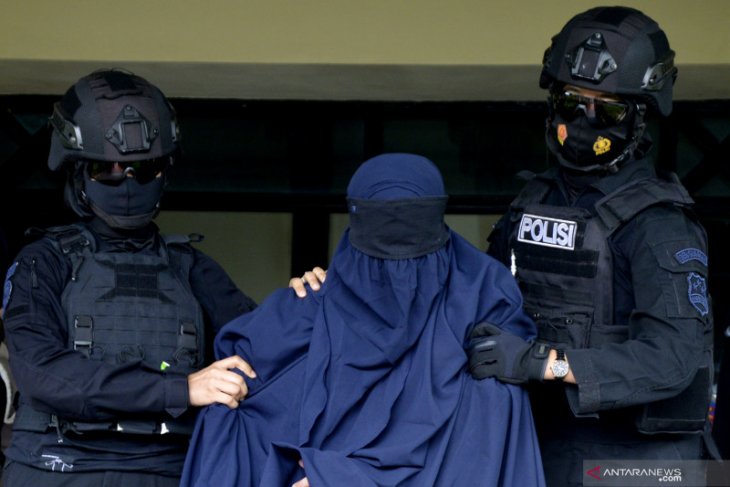 Polisi amankan seorang perempuan di Sekadau terkait dugaan terorisme