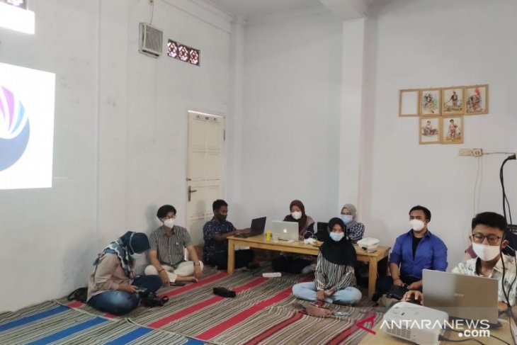 Mahasiswa Jong Situbondo gelar webinar melanjutkan studi ke perguruan tinggi