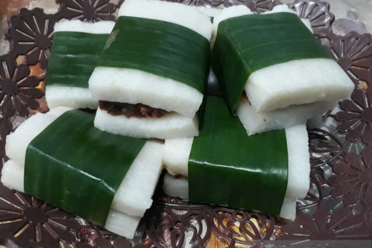Gurihnya jadah tempe bacem ala Indah
