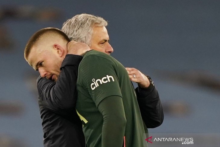 Liga Inggris: Mourinho soroti dua kesialan Tottenham saat dibungkam Manchester City