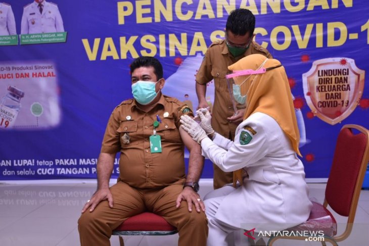 Kadis Kesehatan Padangsidimpuan mengaku tidak mengetahui adanya pemotongan dana insentif COVID-19