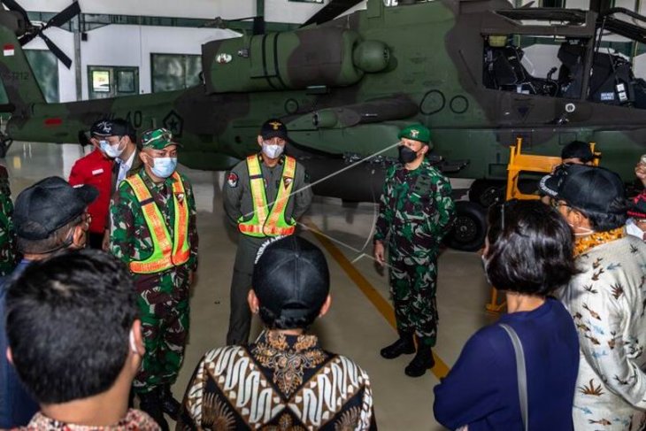 Kunjungan kerja DPR di di Skadron-11/Serbu Puspenerbad