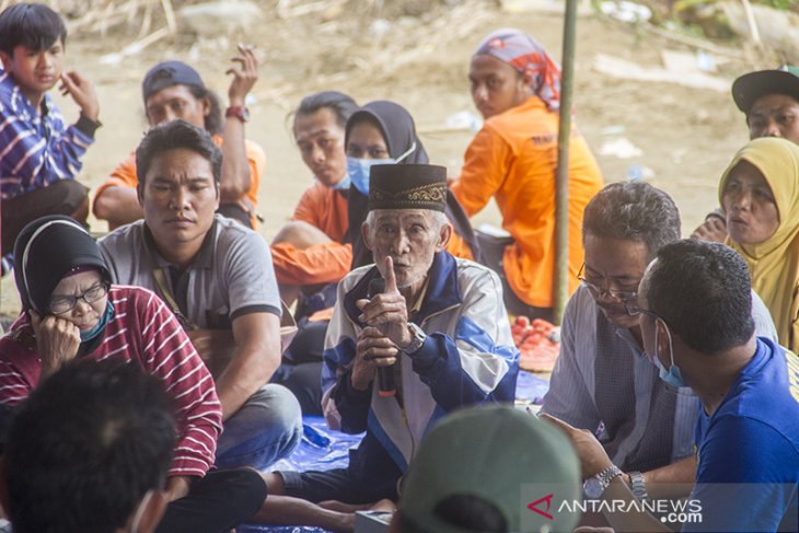 Masyarakat Adat Dayak Meratus di Kecamatan Hantakan Pertahankan Hutan Lindung