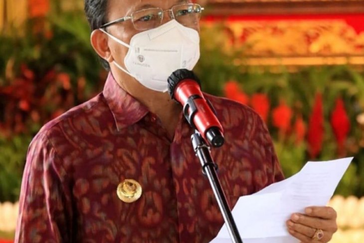 Gubernur Bali minta ASN gunakan tenun endek untuk UMKM