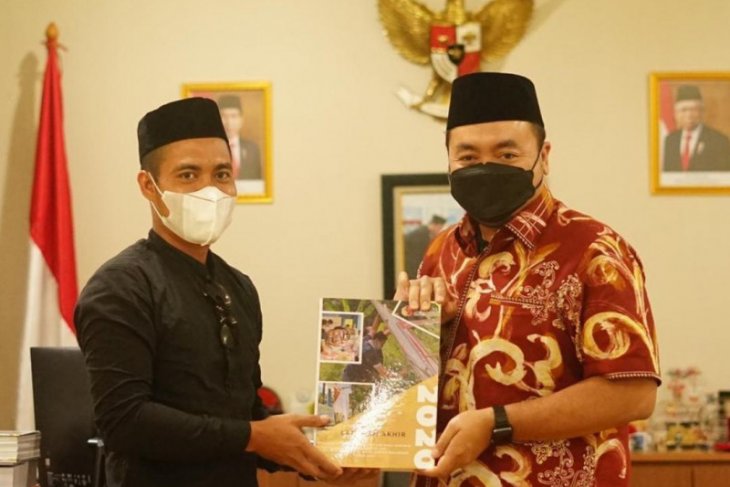 Bawaslu Balangan serahkan laporan hasil pengawasan Pilkada 2020 ke Bawaslu RI