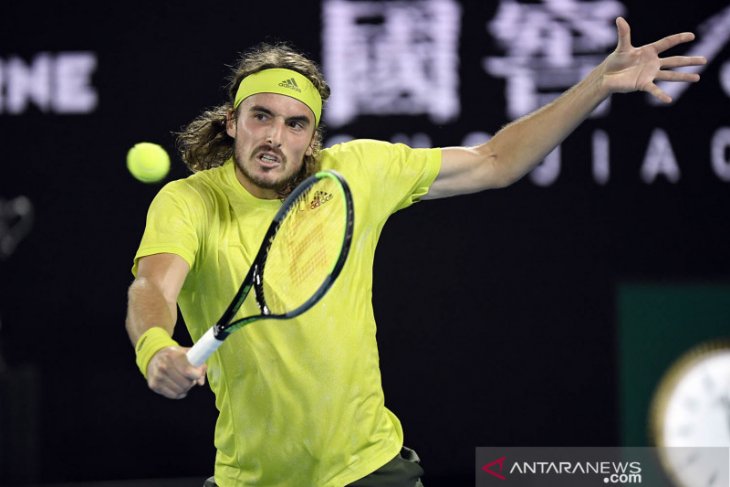 Unggulan kedua Tsitsipas bangkit dari ketertinggalan menuju semifinal Rotterdam
