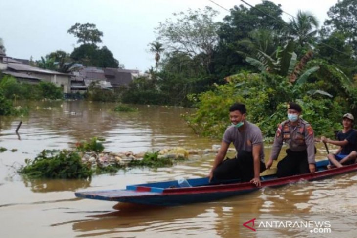 Bengkayang masih status siaga bencana, masyakarat tetap waspada
